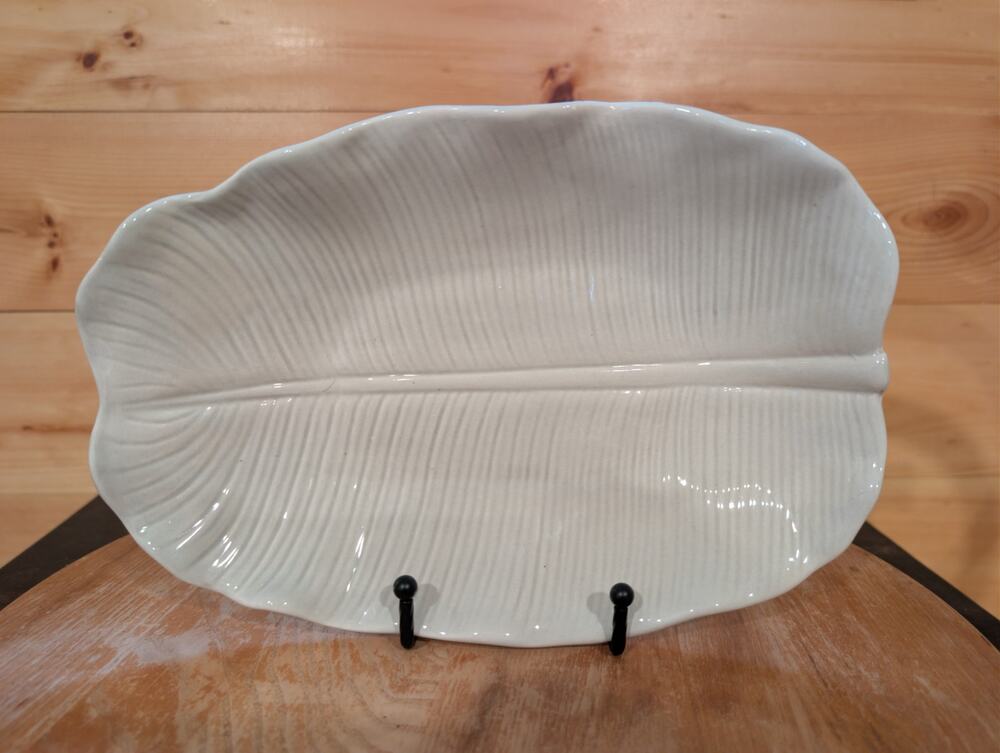 The Cellar Lotus Collection Large White Leaf Serving Platter 1998